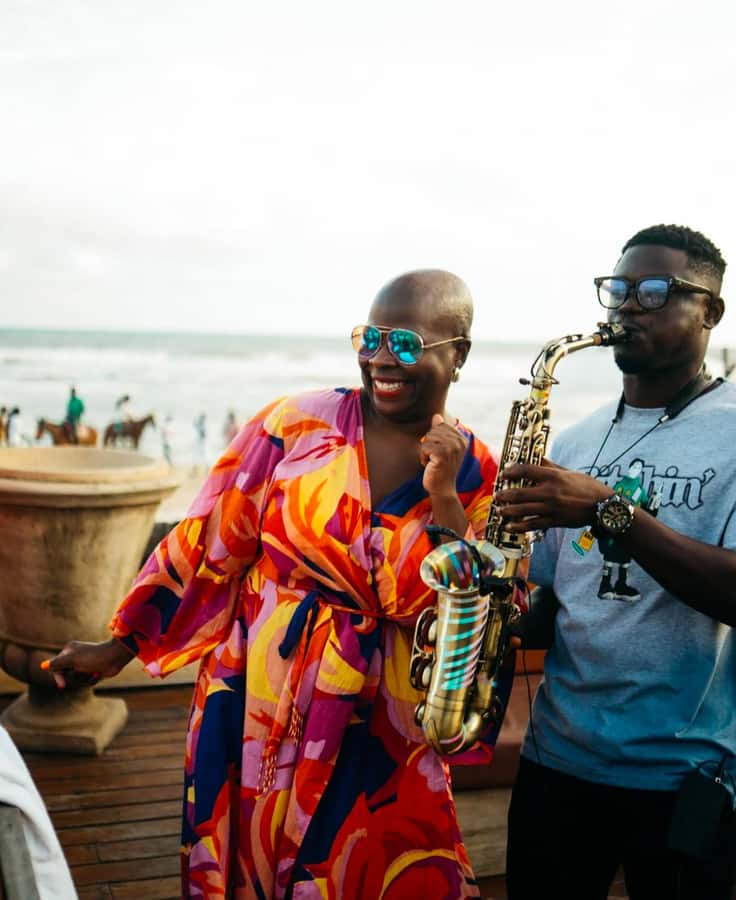 Accra Beachfront Experience: Sun Sand Calm & Lunch - Accra beachfront, compressed into a smart 5-hour plan