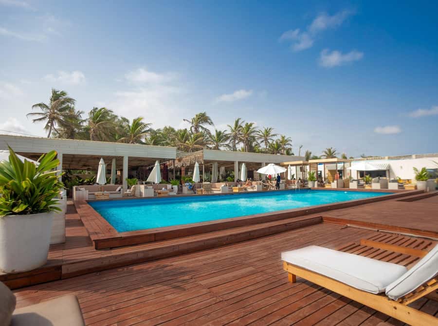 Accra Beachfront Experience: Sun Sand Calm & Lunch - Lunch and one complimentary cocktail: value you can feel