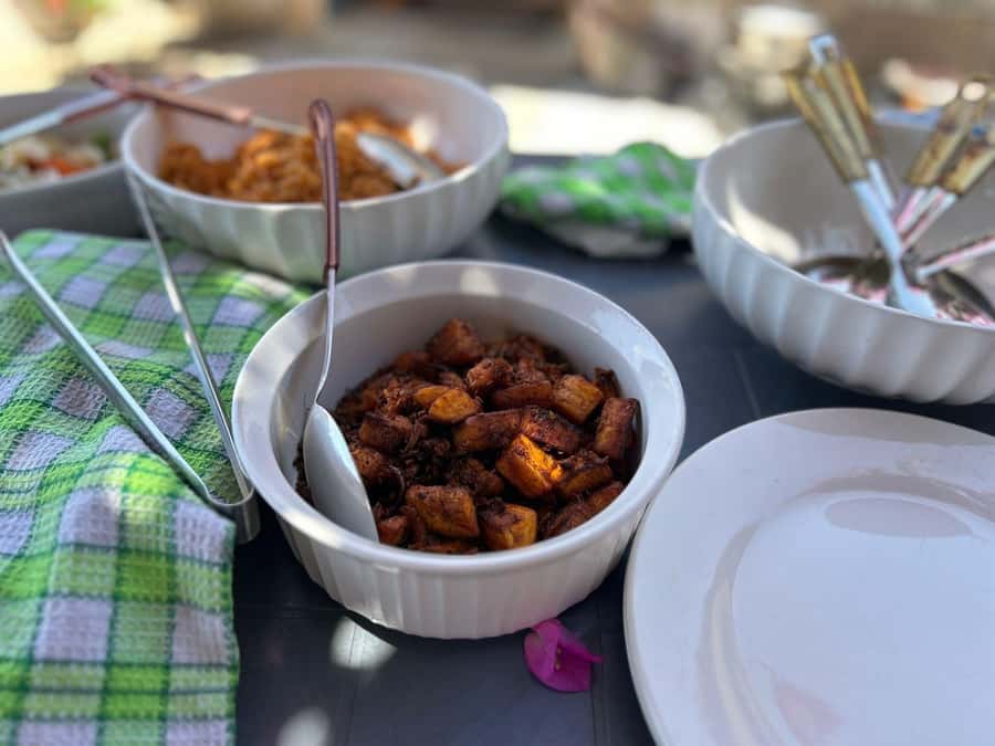 Accra: Cooking Class with Auntie KK in Osu - The Auntie KK factor: good vibes, kind guidance, real community