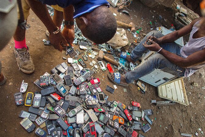 Accra E-waste and Recycling experience in Agbogbloshie - What you should expect to feel and see at Agbogbloshie