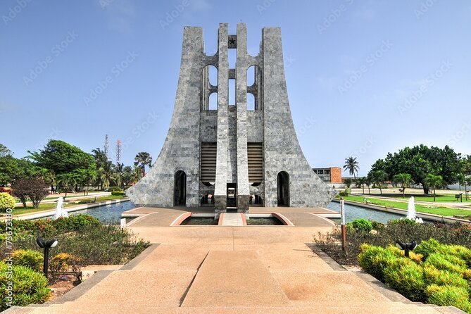 Accra Explored: A Full-Day Private City Tour for Culture Seekers - Makola Market for Real Accra, Not Just Souvenir Stops