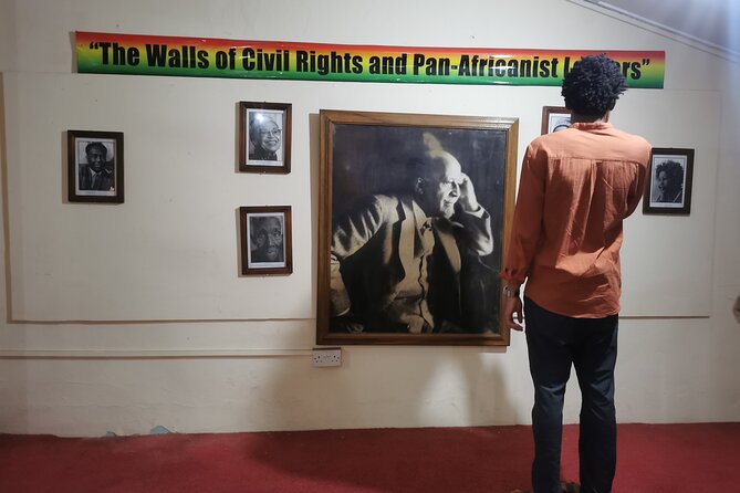 Accra Guided City Tour Experience - National Museum of Ghana: your fastest overview of the country