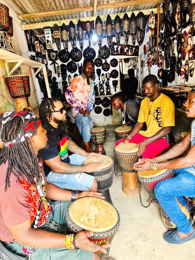 ACCRA GUIDED CITY TOUR, GHANA - Makola Market on Kojo Thompson Road, Where You Learn by Watching