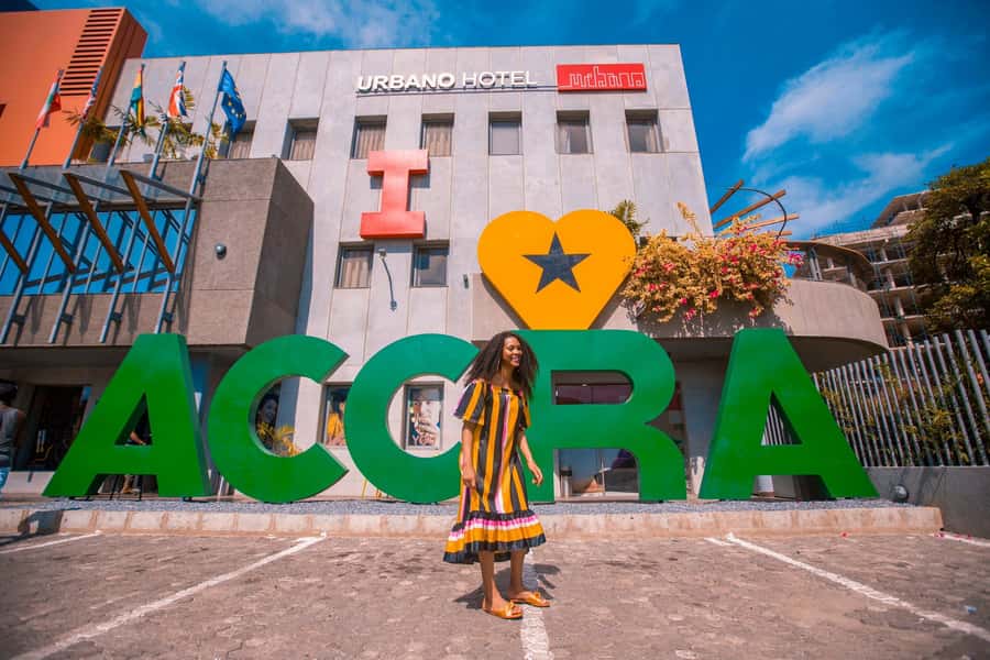 Accra: Guided City Tour with Lunch - Getting Oriented in Downtown Accra: Pickup and a 4-Hour Game Plan