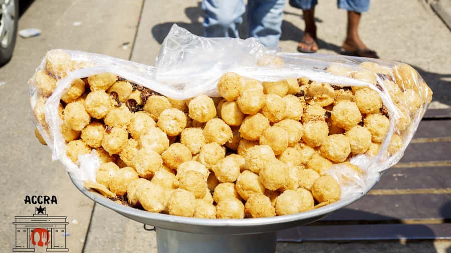Accra Street Food Tour: Makola Market Tour With Full Lunch - Makola Market Food Tasting: What 8 Stops Really Means for Your Appetite