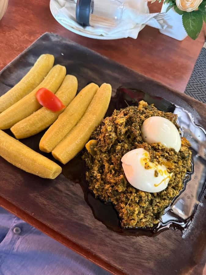 Accra Street Food Tour: Osu Night Market Tour Experience - Your starting point at Auntie Niko Waakye