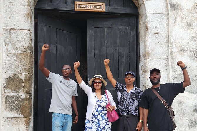 Assin Manso Slave River, Cape Coast & Elmina Castle History Tour - Cape Coast Walk and Castle Beach lunch time