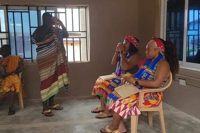 Bonwire Namimg Ceremony and Kente Tourist Center - Who this Bonwire experience suits best