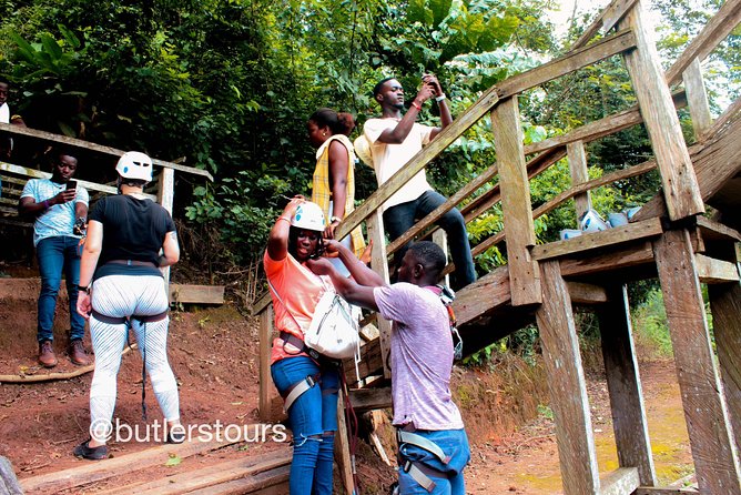 Experience Accra - Stop 5: Centre for National Culture for crafts and art choices