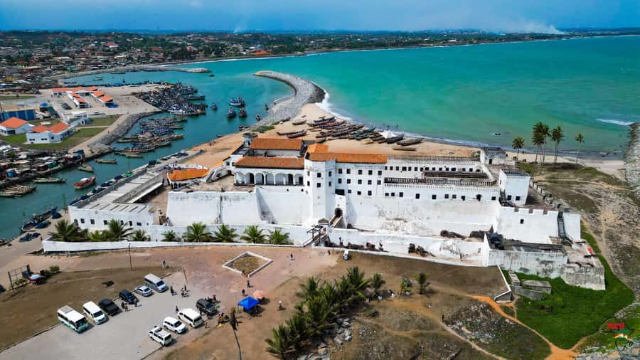 From Accra The Cape Coast Day Tour with Private Tour Guide - Key things that make this Cape Coast and Kakum day tour worth it