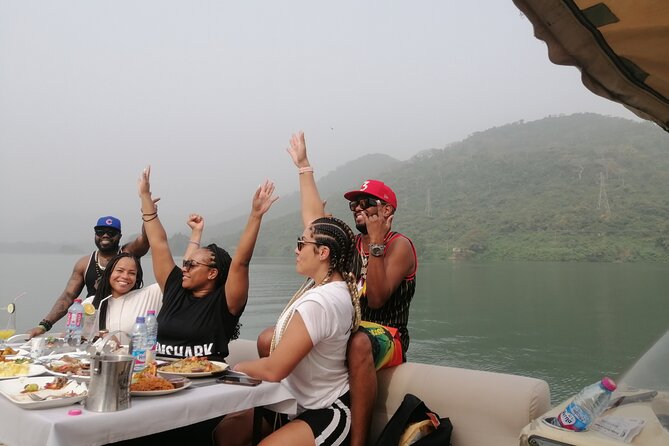 Full-Day Accra Safari and Boat Cruise Private Tour - A seven-hour nature break from Accra, timed for night flights