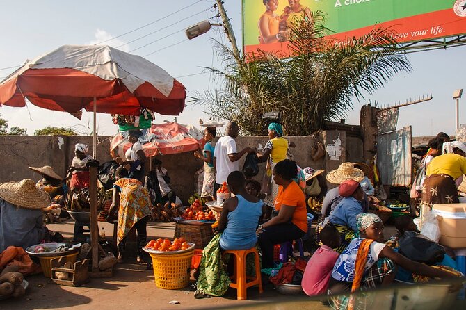 Full-Day Private Culture and History Tour of Accra - Jamestown by car, fishing-town history and European contact
