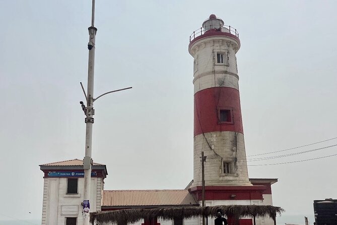 Half-Day City Tour of Accra - James Town Lighthouse: Coastline Views and Historic Architecture