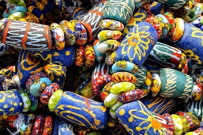 Private Accra Market Tour - Makola Market: Accra’s biggest market stop, with negotiation support