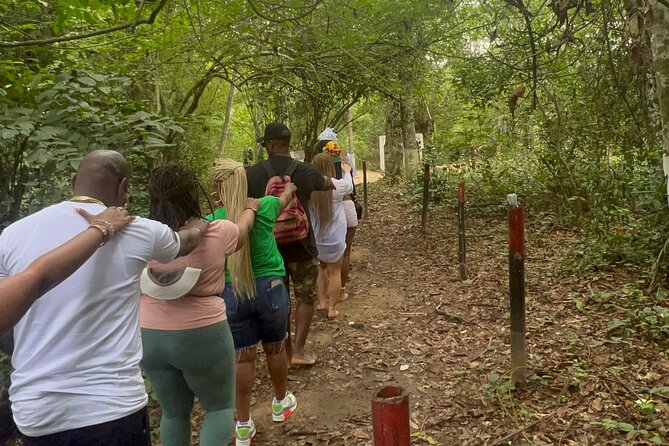 Private Sightseeing Tour in Ghana - Price and value: what $300 per person covers