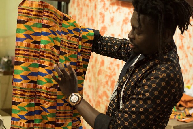 SEEGhana: Accra City Tour and Local Culture - Gallery 1957: modern West African art, with traditional and contemporary in the mix