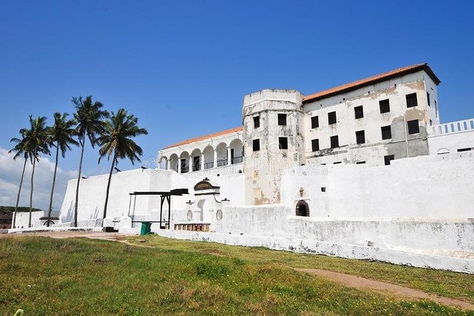 Trails of the transatlantic slave trade in Ghana - Fort Santo Antonio and Fort Batenstein, Then Beach Time in Busua
