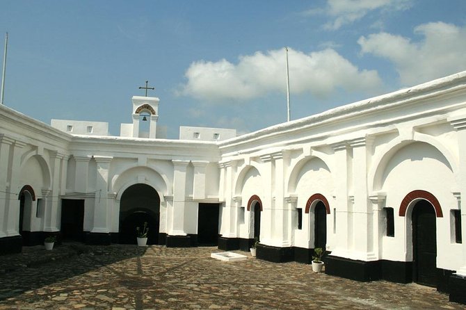 Trails of the transatlantic slave trade in Ghana - Cape Coast Castle and Assin Manso: How the Story Lands